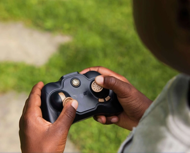 Folyamatos 2,4 GHz-es vezérlés