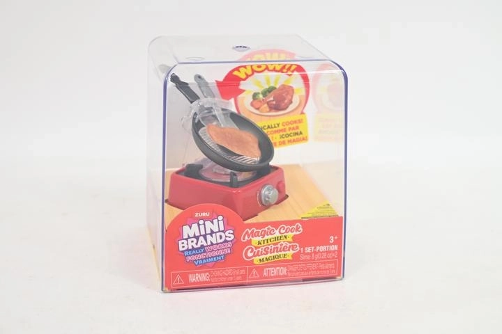 ZURU Mini Brands Magic Cook mini konyha serpenyővel