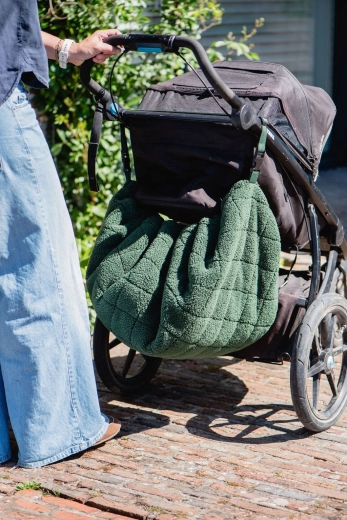 Könnyű hordozás és babakocsira rögzítés