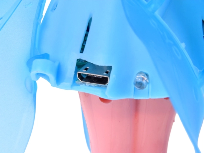 USB-töltés és egyszerű bekapcsolás