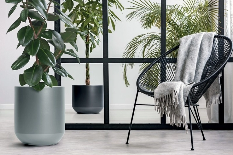 Modern dizájn és stabil talapzat