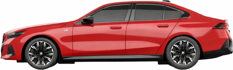 Valósághű dizájn 1:24 méretarányban