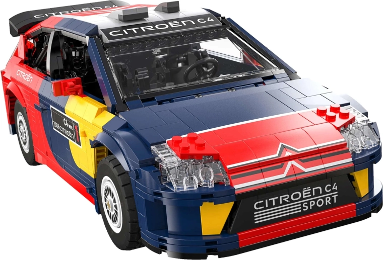 Működő kormányzás, motor és felfüggesztés