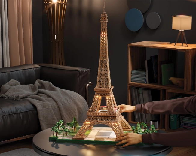 Lenyűgöző, 90 cm magas Eiffel-torony