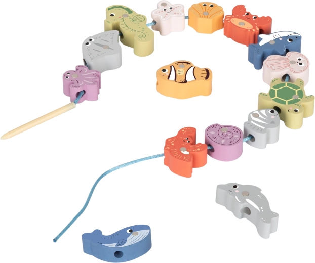 Tengeri formák fűzése a finommotorika fejlesztéséért