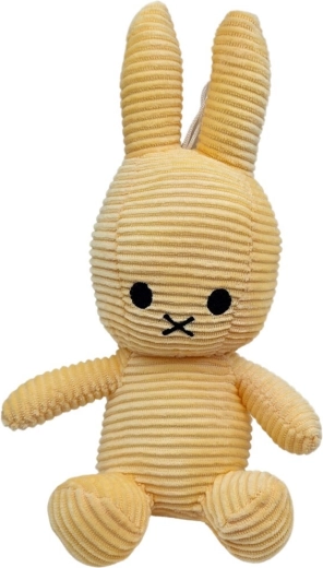 Biztonságos, hímzett részletek