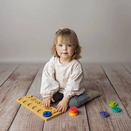 Könnyű megfogás és a finommotorika fejlesztése