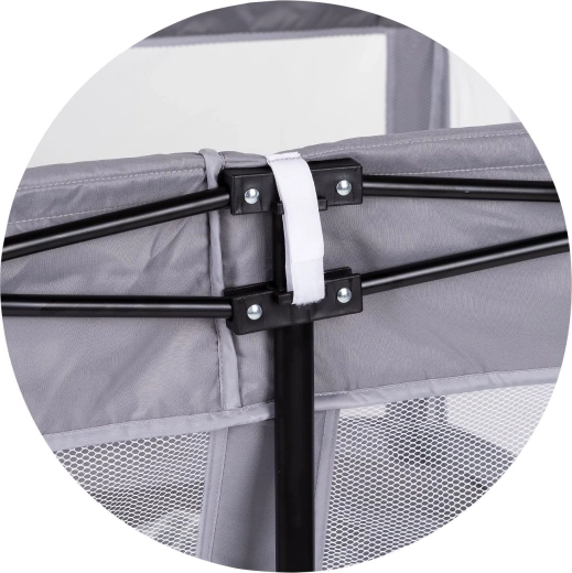 Stabil fém váz és csúszásgátló lábak