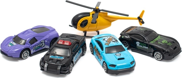 Helipad, benzinkút és járműpark