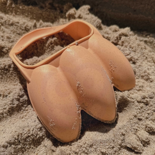 Kreatív építés a homokozóban és a strandon