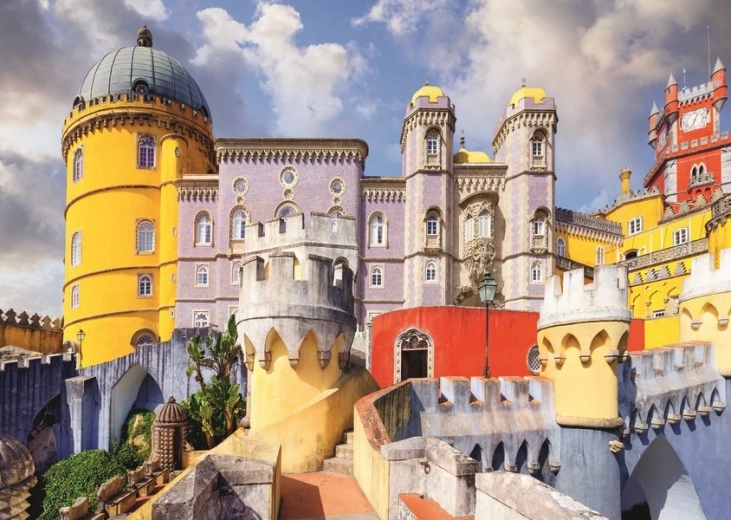 Ravensburger puzzle Imponzáns várak és kastélyok: Pena, Portugália – 1000 darab