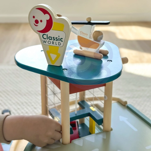 Helipad és helikopter a tetőn