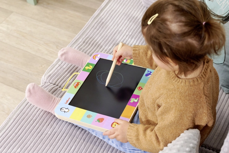 Fa keret és biztonságos kivitel