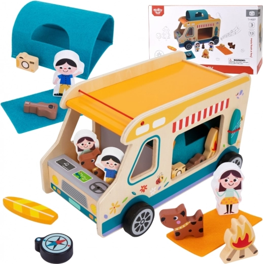 Fa Lakókocsi a Tooky Toy-tól Kemping Figurákkal