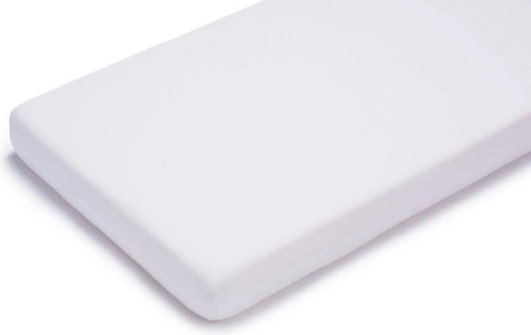 Petite&Mars Soft Dream Dry vízhatlan gumis lepedő 120 × 60 cm, fehér