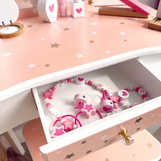 Tároló fiók és átlátható rendszerezés