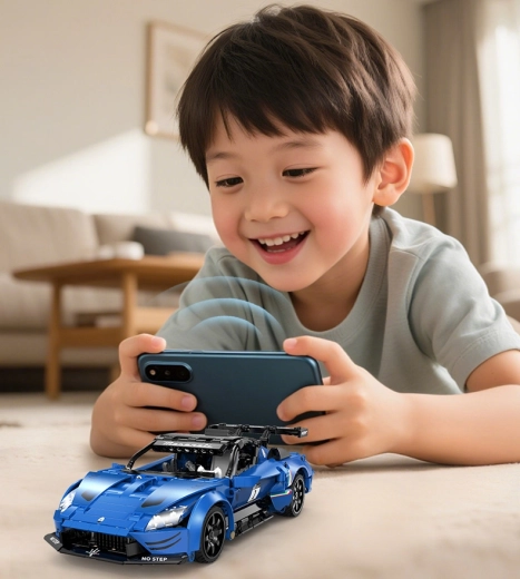 Kettős vezérlés: 2,4 GHz-es távirányító és alkalmazás