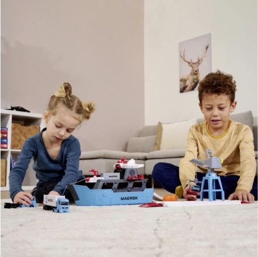 Hivatalos MAERSK licenc és MAN TGX jármű