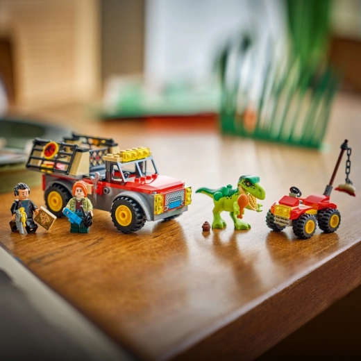 Fogja be a T. rex kölyköt és szállítsa biztonságban