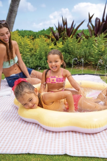 Integrált szökőkút frissítő vízijátékhoz