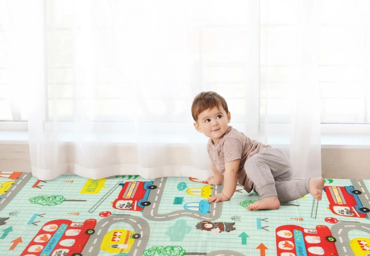 Kétoldalas minták: erdő és utcácskák