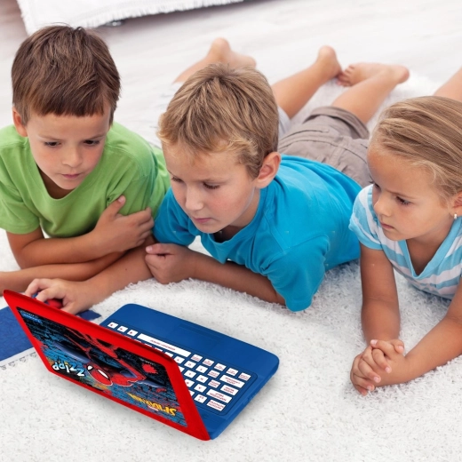 Strapabíró SPIDER-MAN dizájn kis hősöknek