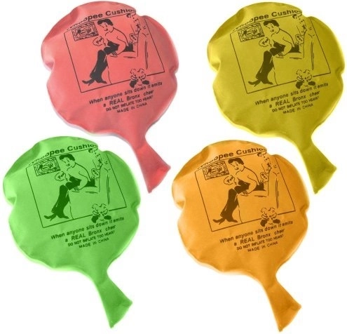 Pukipárna – vicces Whoopee cushion (vegyes minták)