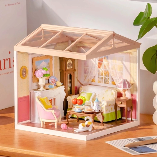 Kiállítási dioráma átlátszó panelekkel