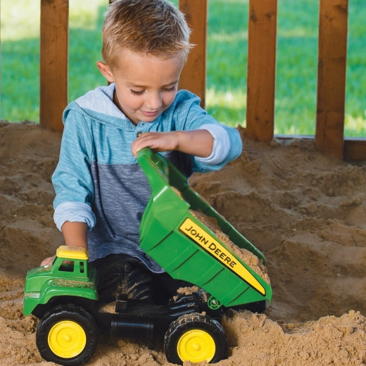 Nagy John Deere billencs kis építőknek
