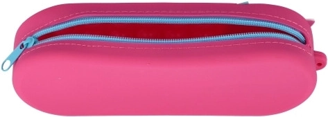 Biztonságos cipzáras záródás és kompakt méret