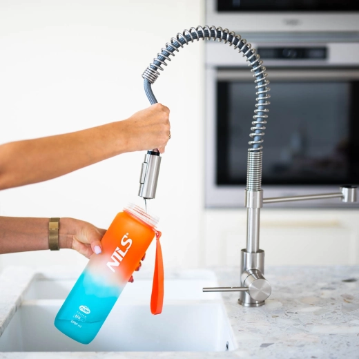 Széles száj a könnyű töltéshez és tisztításhoz