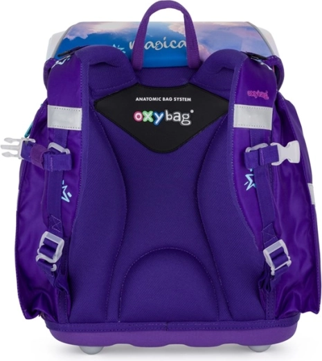 Ergonomikus hátkialakítás és kényelmes pántok