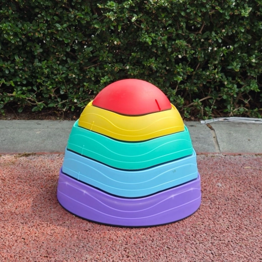 Változatos játék az egyensúly és koordináció fejlesztésére