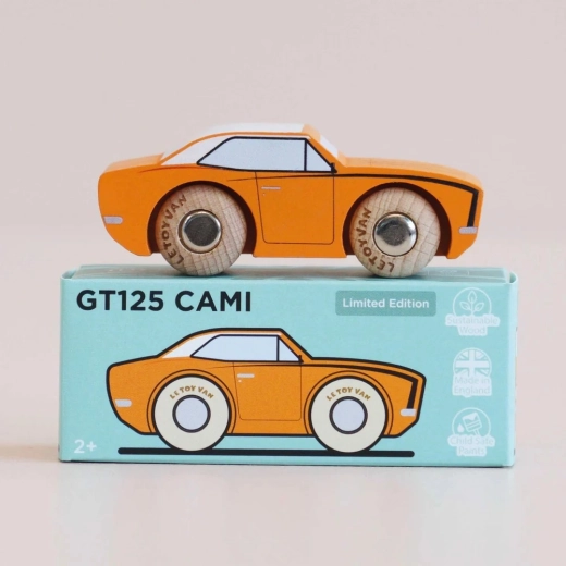 Cami fa kisautó, Le Toy Van