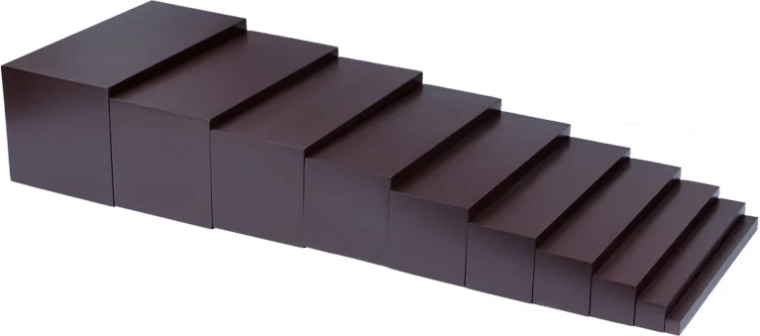 Moyo Montessori barna lépcső (Brown Stair) bükkfából