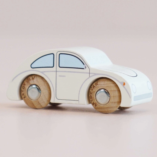 Betty fa kisautó – Le Toy Van