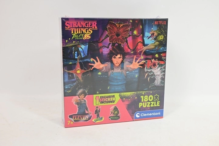 Clementoni Stranger Things puzzle 180 darabos, Square box csomagolásban