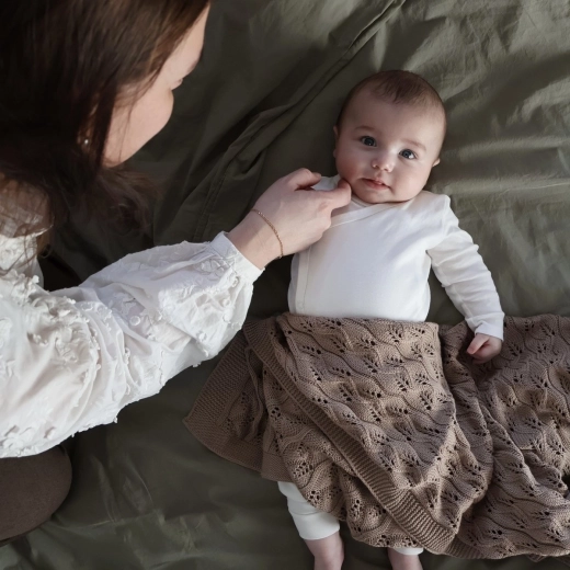 Vinter & Bloom organikus pamut takaró Moment taupe brown
