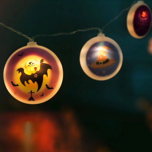 Halloween-i LED-es fényfüzér karikákkal