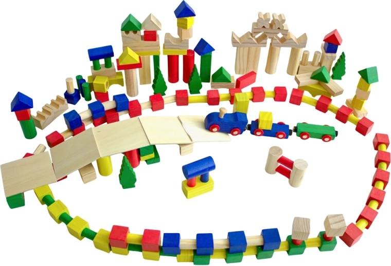 színes fa építőkockák 500 db