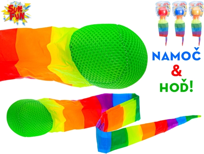 Vizes labda szivárványos szalaggal