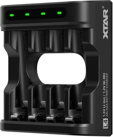 XTAR L4 akkumulátortöltő Li-ion 1,5 V és Ni-MH AA/AAA cellákhoz