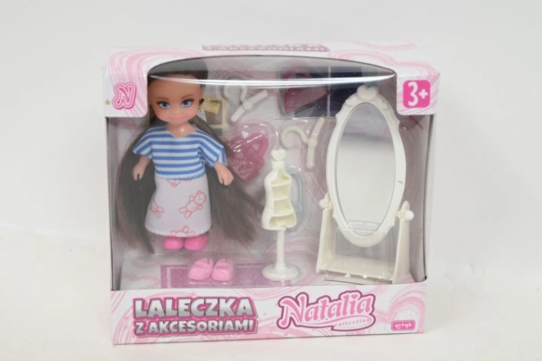 Natalia baba ruhatárral