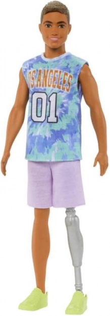 Barbie Fashionistas Ken Sportos öltözet lábprotézissel