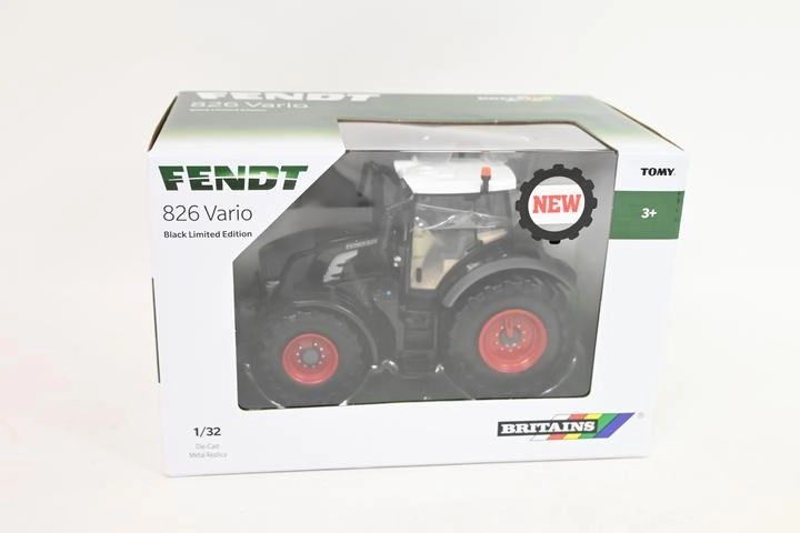 Britains Fendt Vario 826 traktor limitált kiadás 1:32