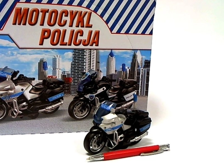 Rendőrmotor fénnyel és hanggal 13 cm