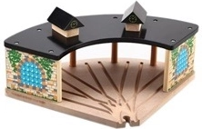 Babu fa vasútállomás a vonatpályához