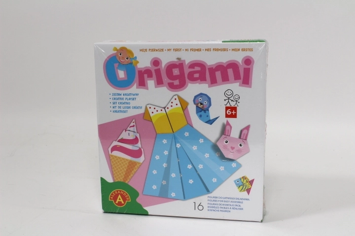 Alexander Első origamim – ruhák