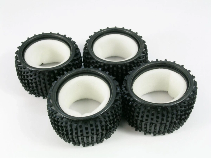 1:18 méretarányú gumiabroncsok X18CRT modellhez (4 db)