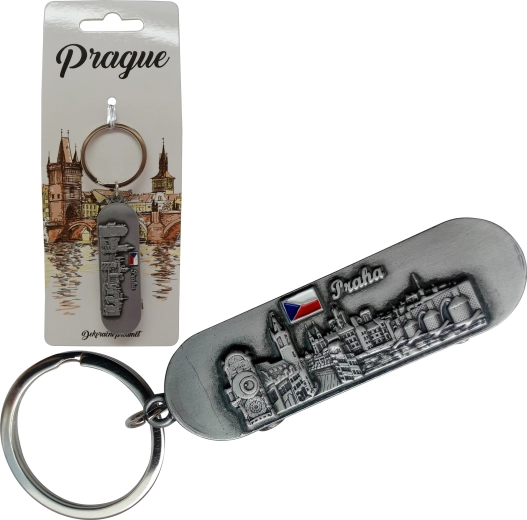 Sparkys gördeszka alakú kulcstartó